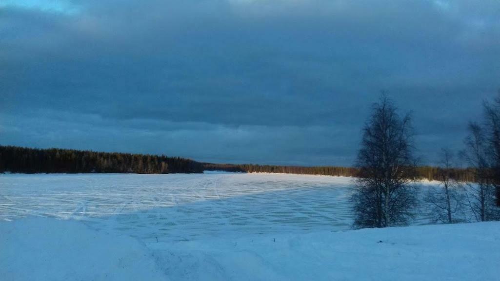 Pajala Cottages Route 99 Exteriör bild