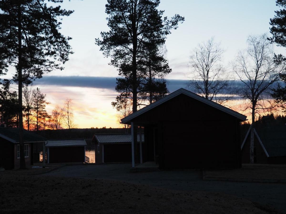Pajala Cottages Route 99 Exteriör bild